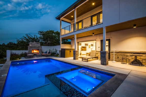 Relax in this Hillside Home with Canyon Lake Views - Image 5