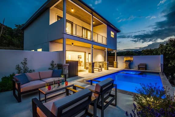 Relax in this Hillside Home with Canyon Lake Views - Image 1