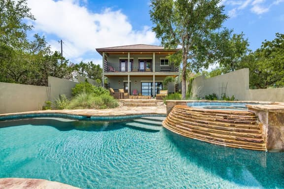 Relax and Enjoy the Views of the Hill Country - Image 1